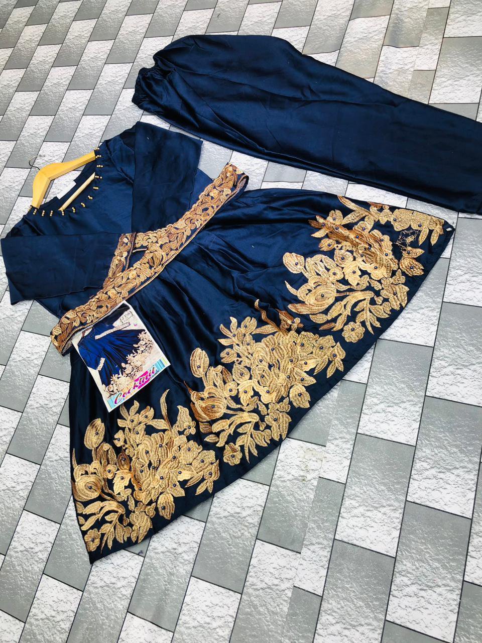 2 Pcs Women's Stitched