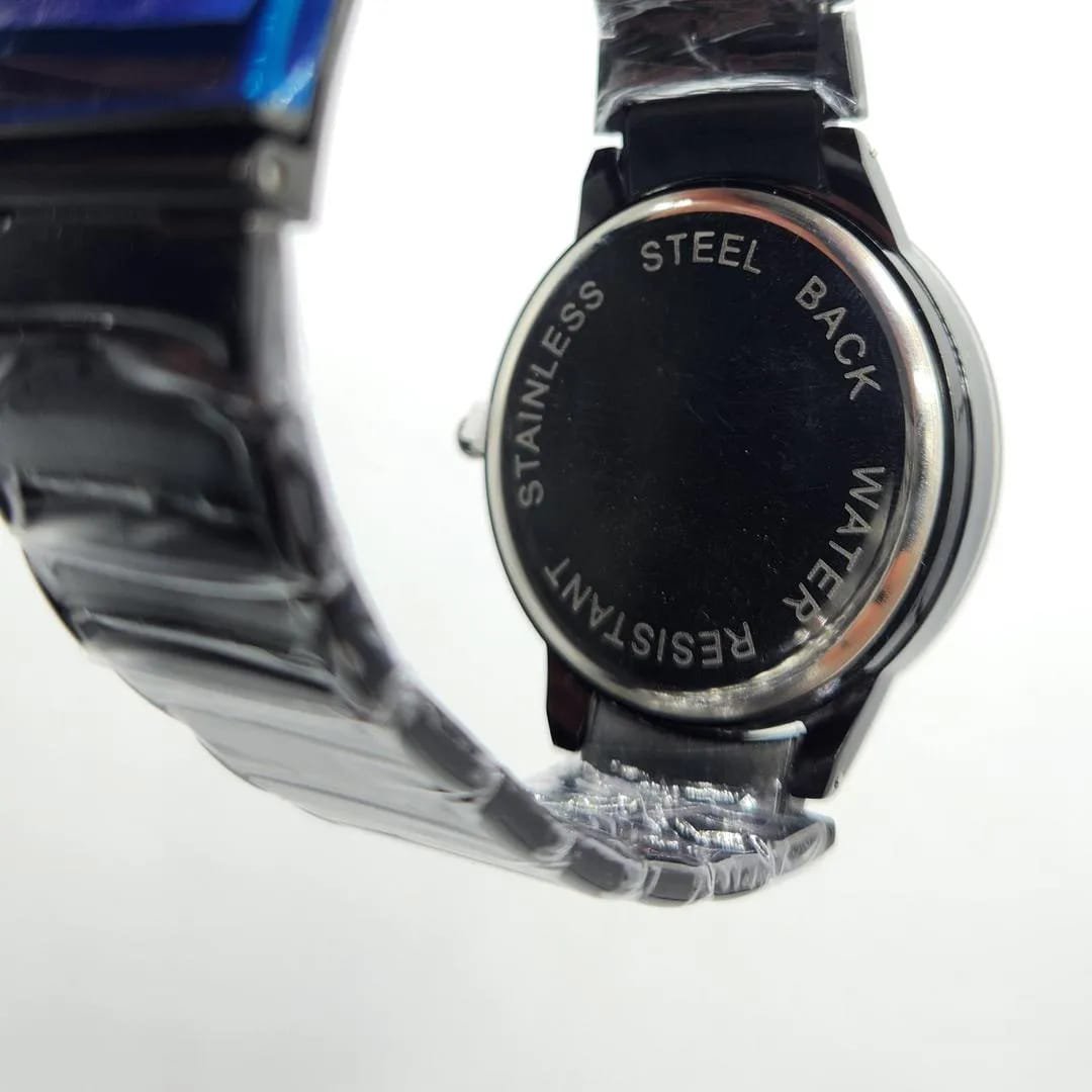 Men's / Women's Sleek Black watch