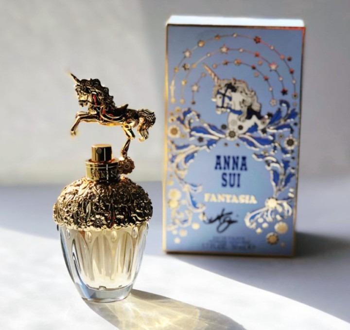 ANNA SUI