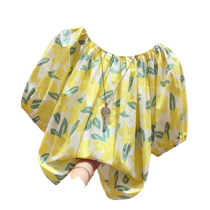 Belly-Covering Style T-Shirt