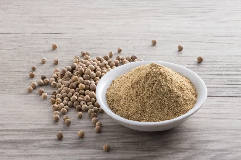 white pepper powder